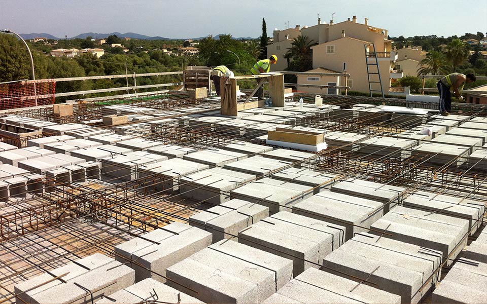 Estructuras SASTRE construcción en Cala Magrana, Mallorca para Taylor Wimpey